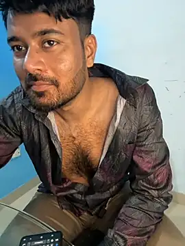 Snapshot of MeekBatgirl chatting on 10.03.25 MeekBatgirl online show from 10.03.25