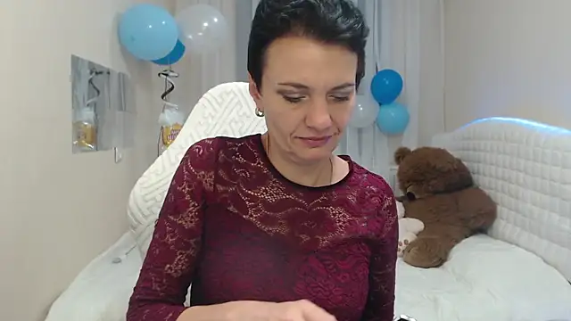 AvaSaturnian online show from 09.20.25