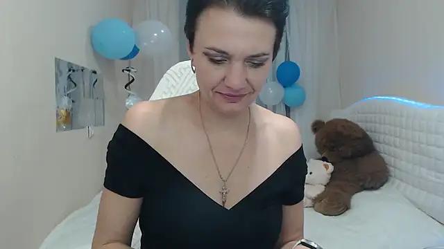 AvaSaturnian online show from 09.29.25