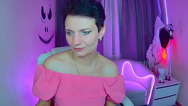 AvaSaturnian online show from 10.27.25