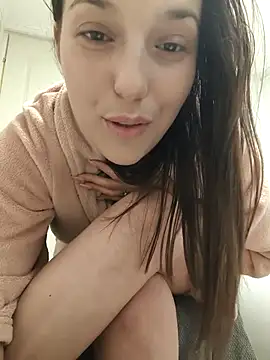 Snapshot of Sakura_2000 chatting on 10.08.25 Sakura 2000 online show from 10.08.25