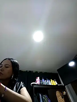 MiaForever1 online show from 04.16.26