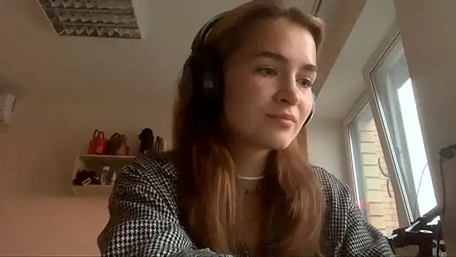 Snapshot of BunnyTiedeman chatting on 09.09.25 BunnyTiedeman online show from 09.09.25
