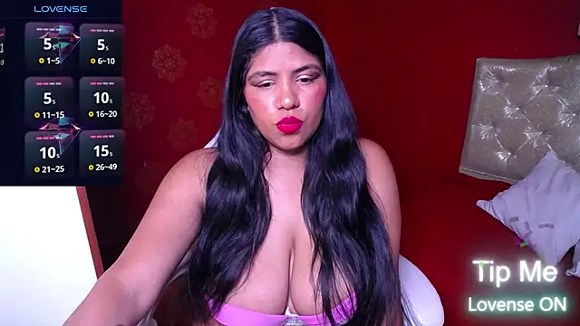 Snapshot of Violet-Flow chatting on 10.16.25 Violet-Flow online show from 10.16.25