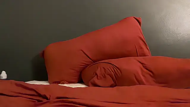 maskedboy1 online show from 10.26.25