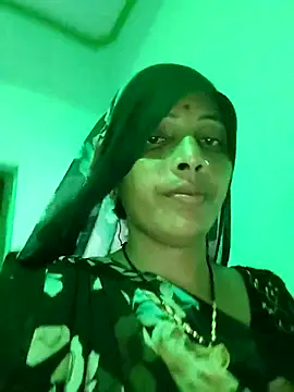 Snapshot of Sharma_pooja chatting on 09.25.25 Sharma pooja online show from 09.25.25