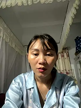 Snapshot of Almond-cute chatting on 09.09.25 Almond-cute online show from 09.09.25