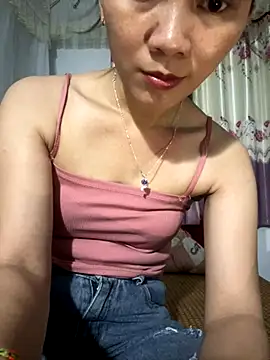 Snapshot of Almond-cute chatting on 09.12.25 Almond-cute online show from 09.12.25