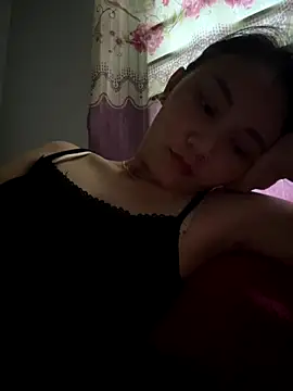 Snapshot of Almond-cute chatting on 09.22.25 Almond-cute online show from 09.22.25