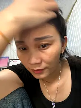 Snapshot of Almond-cute chatting on 09.24.25 Almond-cute online show from 09.24.25