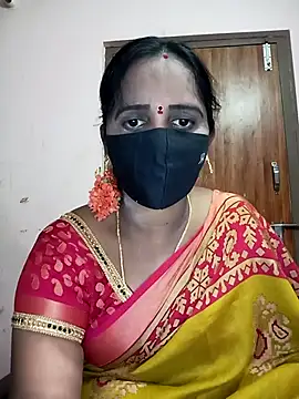 Snapshot of Mee_harini-telugupilla chatting on 10.04.25 Mee harini-telugupilla online show from 10.04.25