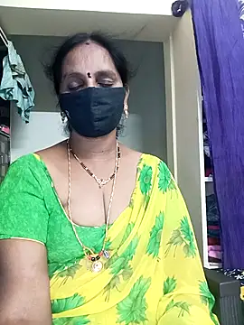 Snapshot of Mee_harini-telugupilla chatting on 10.23.25 Mee harini-telugupilla online show from 10.23.25