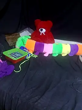 BunnyBloom25 online show from 04.19.26