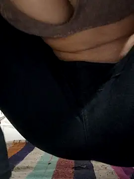 Aidakhan1212 online show from 12.14.25