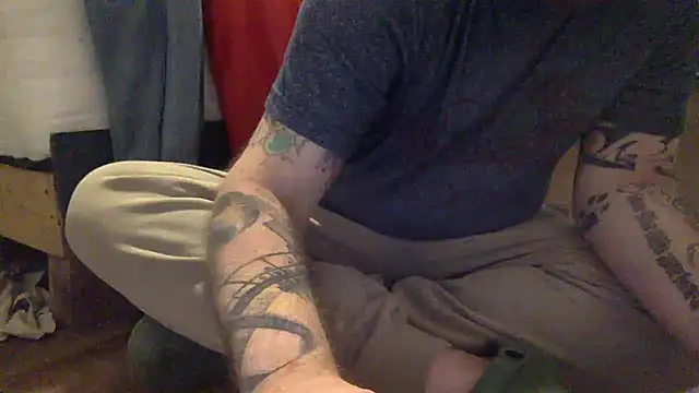 Snapshot of edger4lif3 chatting on 09.16.25 edger4lif3 online show from 09.16.25