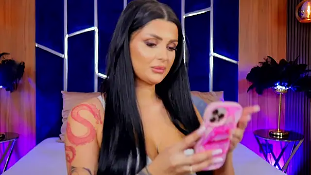 KylieKroftt online show from 11.25.25