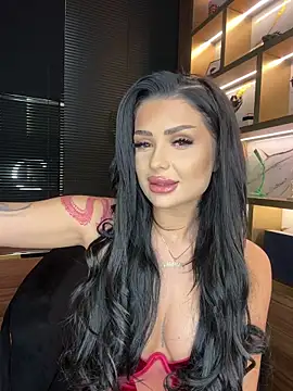 KylieKroftt online show from 02.18.26