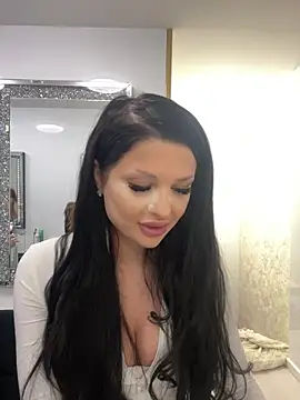 KylieKroftt online show from 02.23.26