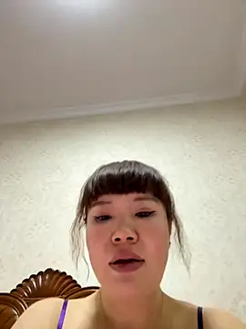 Snapshot of Xinlan-Asia chatting on 10.06.25 Xinlan-Asia online show from 10.06.25