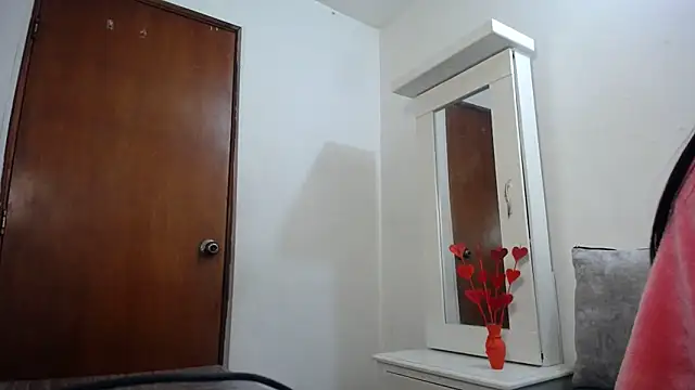 Taylormegan online show from 11.23.25