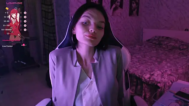 Kitti study online show from 10.03.25