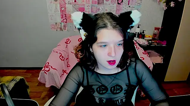 Snapshot of Acid_Kate chatting on 09.24.25 Acid Kate online show from 09.24.25