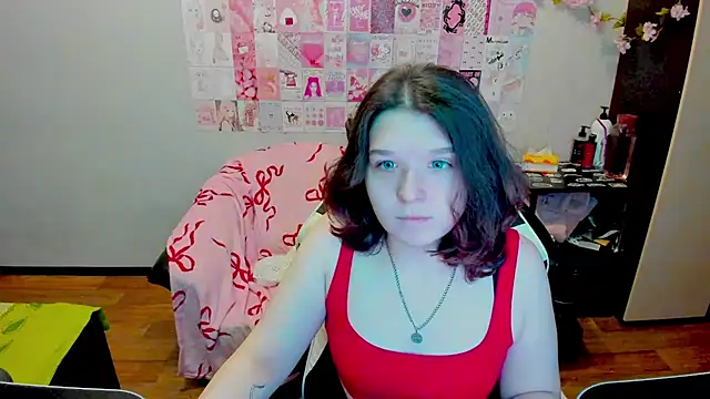 Snapshot of Acid_Kate chatting on 10.03.25 Acid Kate online show from 10.03.25