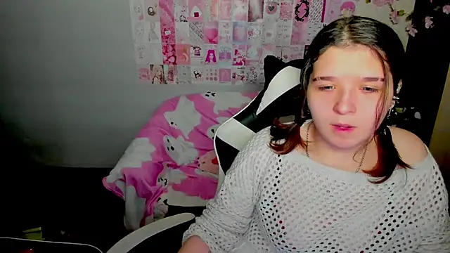 Acid Kate online show from 11.24.25