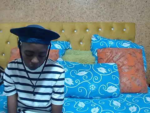 SweetSlenderChoc online show from 02.14.26