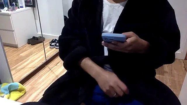 Snapshot of Whatevrr chatting on 10.20.25 Whatevrr online show from 10.20.25