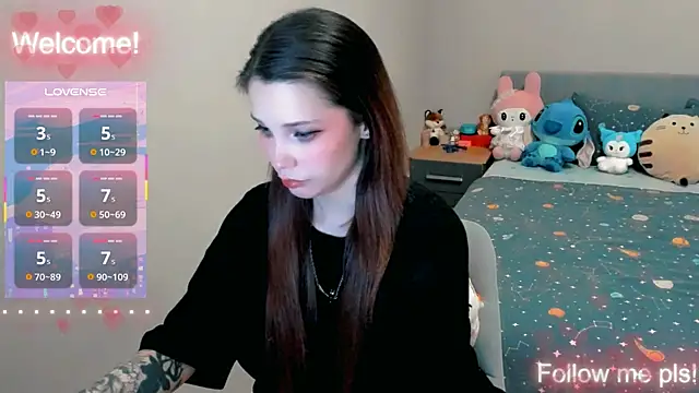 Snapshot of Kitten_Alissa chatting on 05.12.26 Kitten Alissa online show from 05.12.26