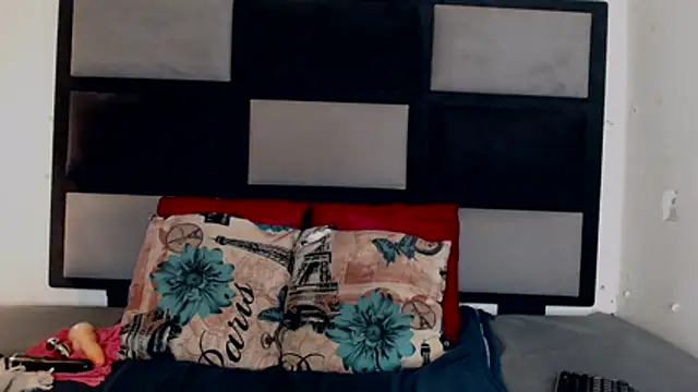 Freaky-boobs online show from 11.14.25