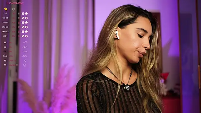 ItalianGirl online show from 09.17.25