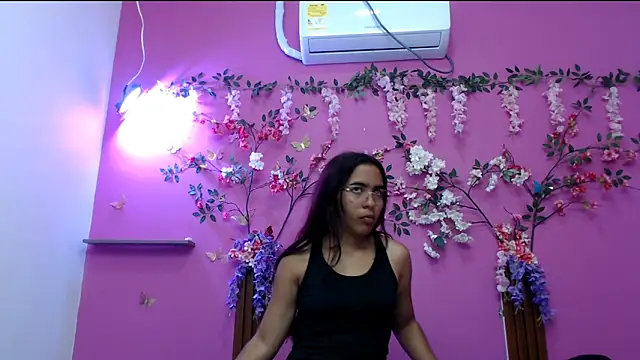 skinnysofia18 online show from 04.06.26