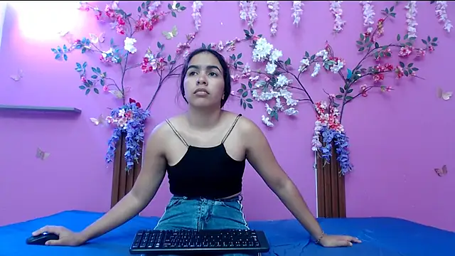 skinnysofia18 online show from 05.29.26