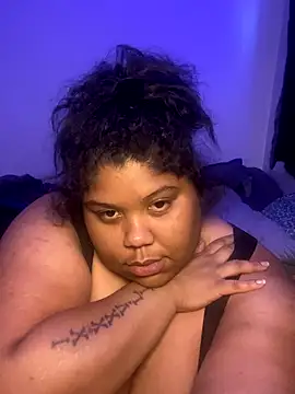 Snapshot of BlaxicanaMami chatting on 09.12.25 BlaxicanaMami online show from 09.12.25