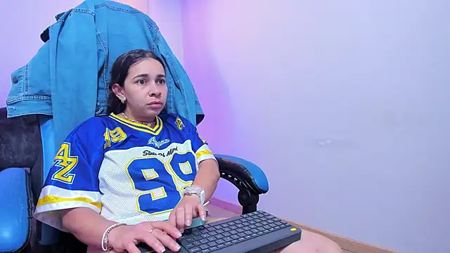 CataleyaAmaya online show from 09.27.25