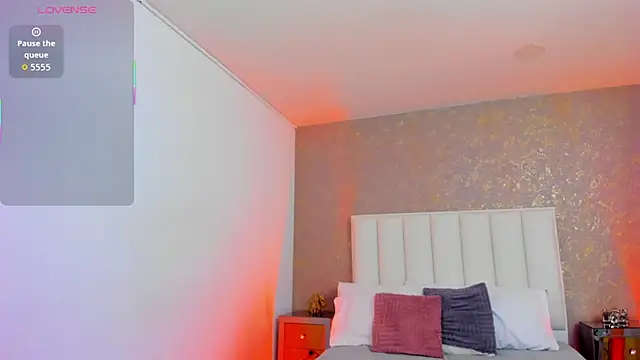 Snapshot of KaylieBrooks chatting on 09.17.25 KaylieBrooks online show from 09.17.25