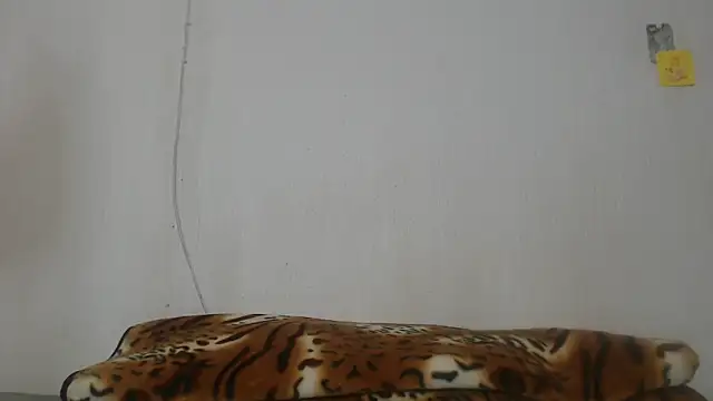 Snapshot of BeautyQueenX22 chatting on 06.14.26 BeautyQueenX22 online show from 06.14.26