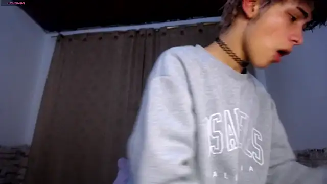 DaraKat18 online show from 03.27.26