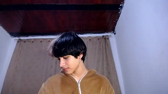 DaraKat18 online show from 04.07.26