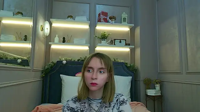 Beverly Gomes online show from 01.10.26