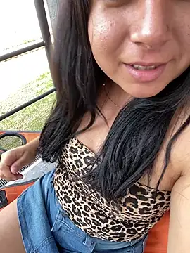 Alaia33200 online show from 03.25.26