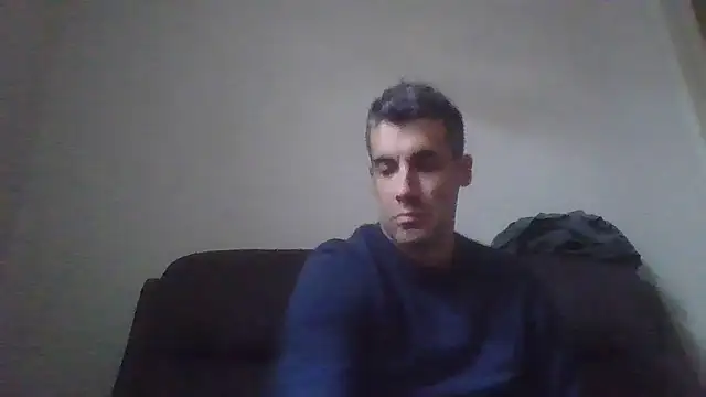 JulioIsHere4you online show from 12.20.25