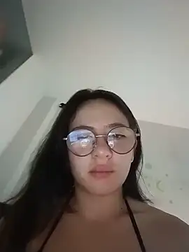 Snapshot of Bella_Sumers chatting on 06.07.26 Bella Sumers online show from 06.07.26