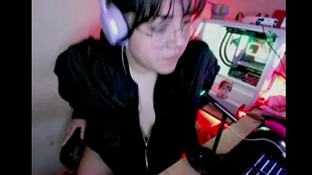 PinkDenial online show from 09.14.25