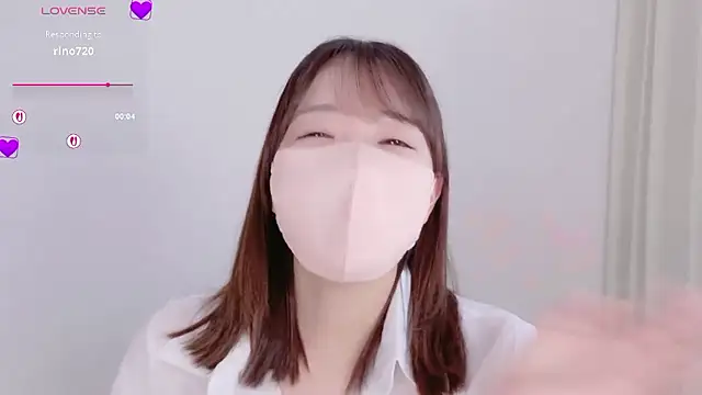 Snapshot of Mayu_o19o chatting on 06.21.26 Mayu o19o online show from 06.21.26