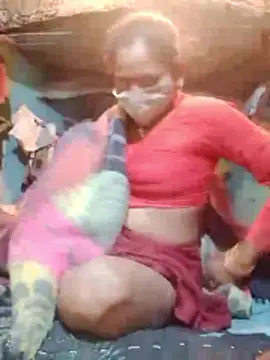 Snapshot of CUTE-004 chatting on 12.20.25 CUTE-004 online show from 12.20.25