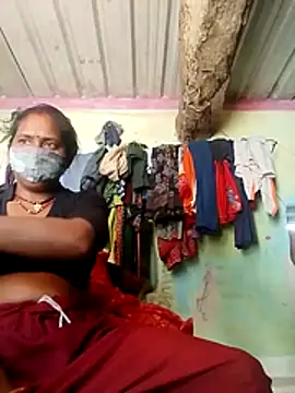 Snapshot of CUTE-004 chatting on 02.17.26 CUTE-004 online show from 02.17.26