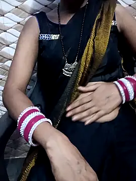 Snapshot of Bhabhilux2025 chatting on 09.15.25 Bhabhilux2025 online show from 09.15.25